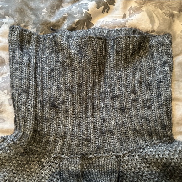 Ann Taylor Loft grey cowl neck sweater - Picture 8 of 8